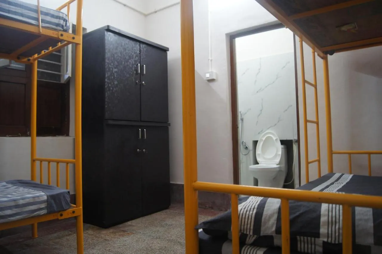 Cornerbunker Hostel Mysore