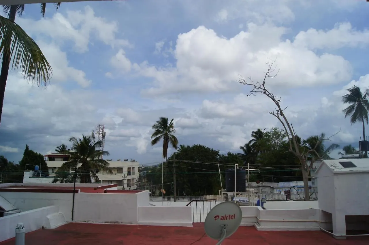 Cornerbunker Hostel Mysore